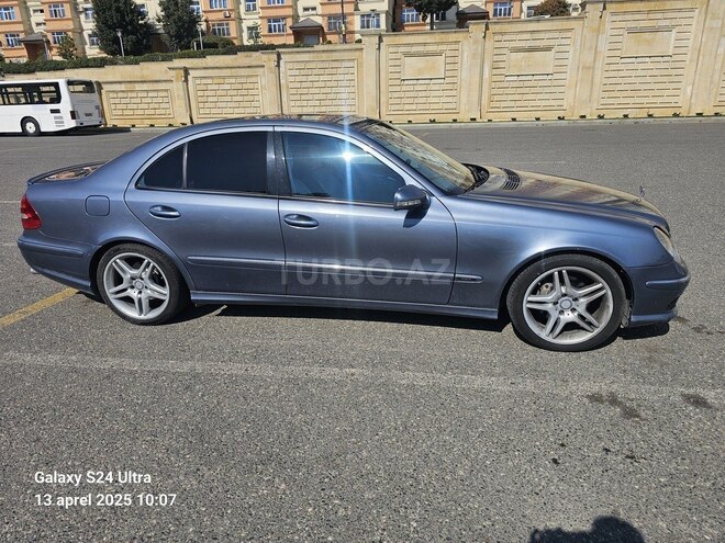 Mercedes E 320 2003, 271,359 km - 3.2 l - Bakı