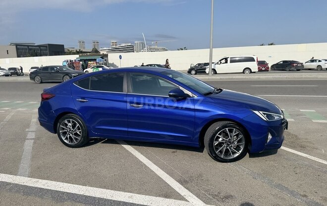 Hyundai Elantra 2019, 98,000 km - 2.0 l - Bakı