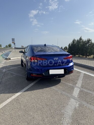 Hyundai Elantra 2019, 98,000 km - 2.0 l - Bakı