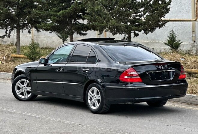 Mercedes E 220 d 2004, 301,000 km - 2.2 l - Bakı