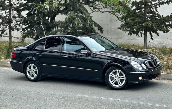Mercedes E 220 d 2004, 301,000 km - 2.2 l - Bakı