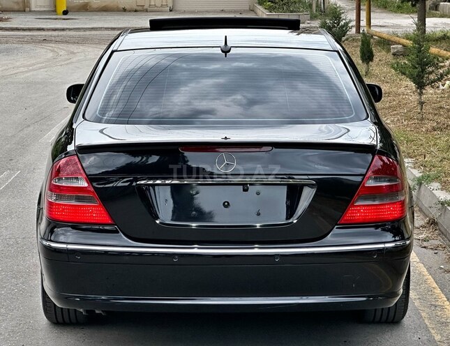 Mercedes E 220 d 2004, 301,000 km - 2.2 l - Bakı