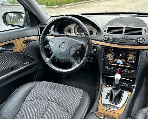 Mercedes E 220 d 2004, 301,000 km - 2.2 l - Bakı