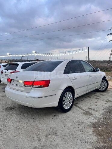 Hyundai Sonata-4