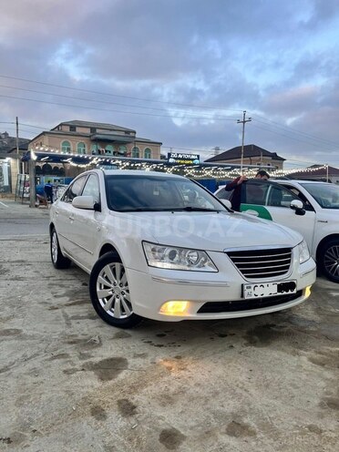 Hyundai Sonata-1