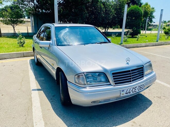 Mercedes C 220 1995, 500,000 km - 2.2 l - Masallı
