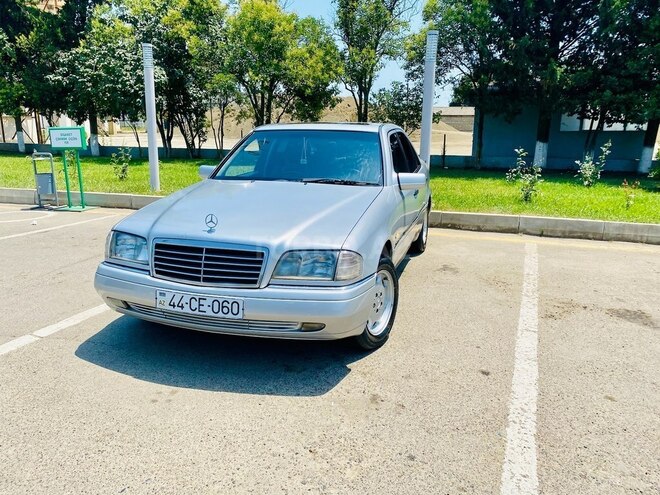 Mercedes C 220 1995, 500,000 km - 2.2 l - Masallı