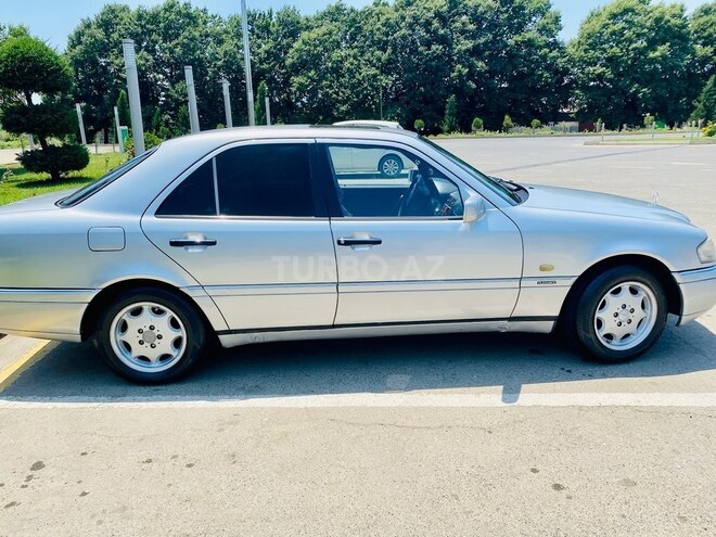 Mercedes C 220 1995, 500,000 km - 2.2 l - Masallı