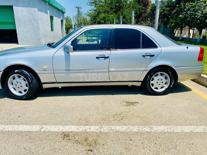 Mercedes C 220 1995, 500,000 km - 2.2 l - Masallı