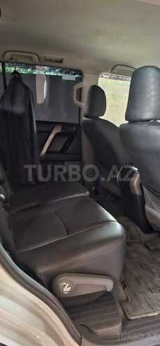 Toyota Land Cruiser Prado 2013, 130,000 km - 2.7 л - Bakı