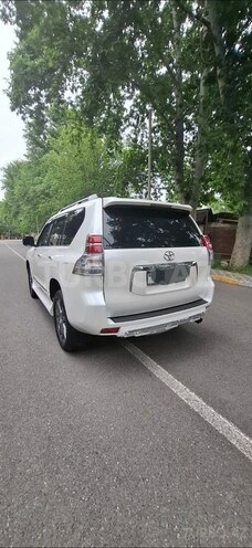 Toyota Land Cruiser Prado 2013, 130,000 km - 2.7 л - Bakı