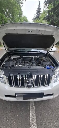 Toyota Land Cruiser Prado 2013, 130,000 km - 2.7 л - Bakı