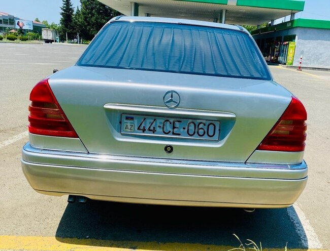 Mercedes C 220 1995, 500,000 km - 2.2 l - Masallı