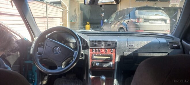 Mercedes C 200 1999, 320,000 km - 2.0 л - Bakı