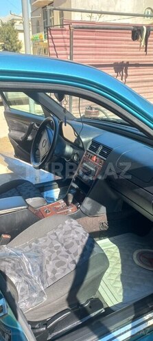 Mercedes C 200 1999, 320,000 km - 2.0 л - Bakı