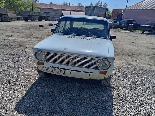LADA (VAZ) 21011 1982, 90,000 km - 1.3 l - Tovuz