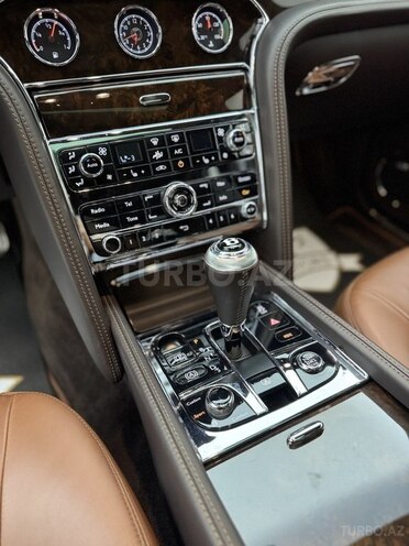 Bentley Mulsanne-16