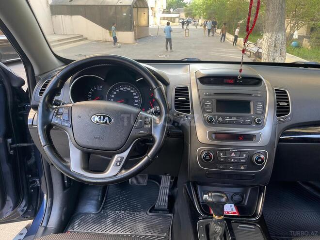 Kia Sorento-9
