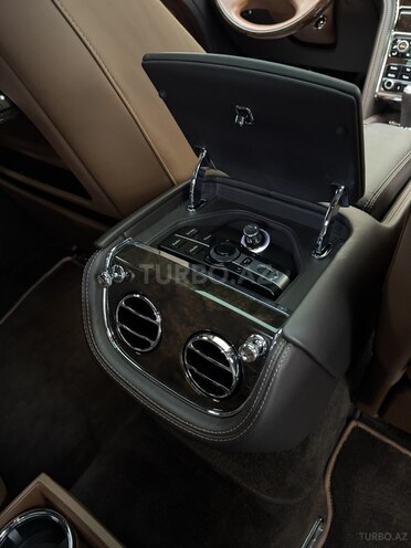 Bentley Mulsanne-30