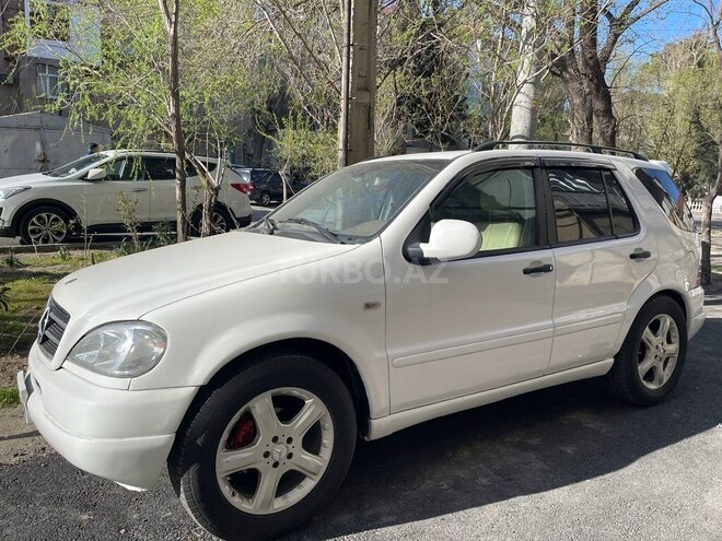 Mercedes ML 320 4MATIC 2001, 234,978 km - 3.2 l - Sumqayıt