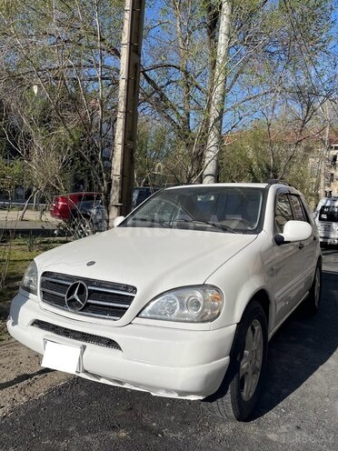 Mercedes ML 320 4MATIC 2001, 234,978 km - 3.2 l - Sumqayıt
