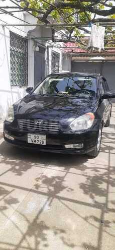 Hyundai Accent-2
