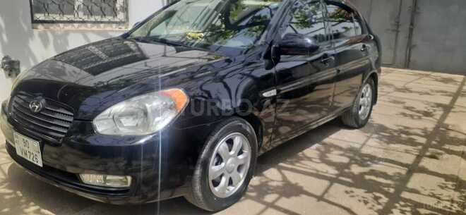 Hyundai Accent-4