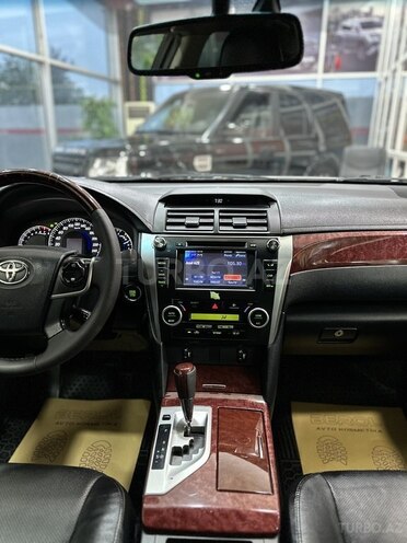 Toyota Camry-21