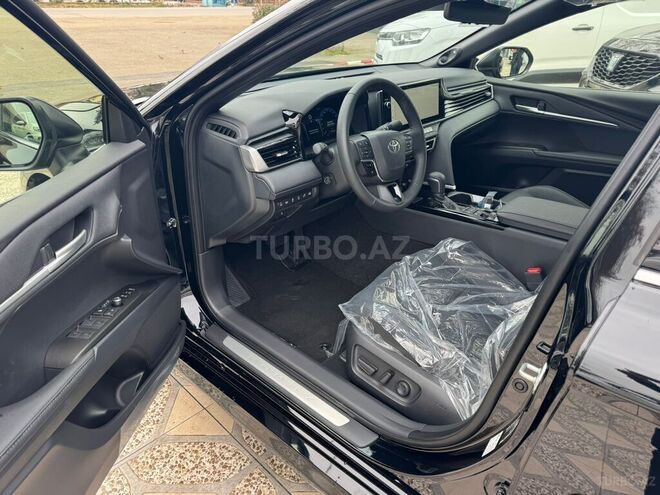 Toyota Camry-9