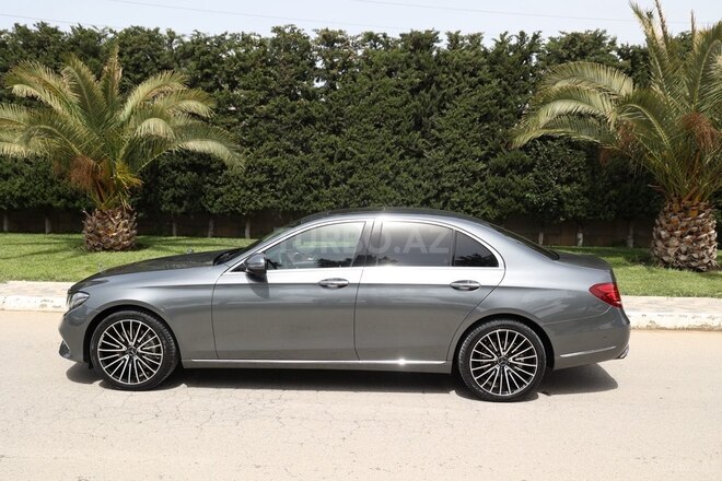 Mercedes E 220 d 4MATIC 2016, 117,300 km - 2.0 l - Bakı