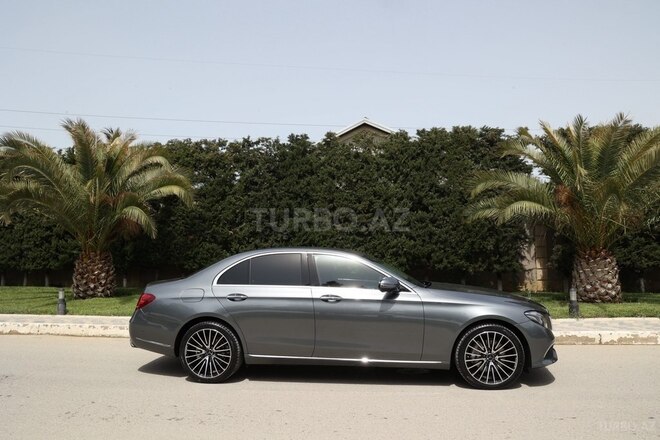 Mercedes E 220 d 4MATIC 2016, 117,300 km - 2.0 l - Bakı