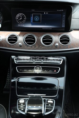 Mercedes E 220 d 4MATIC 2016, 117,300 km - 2.0 l - Bakı
