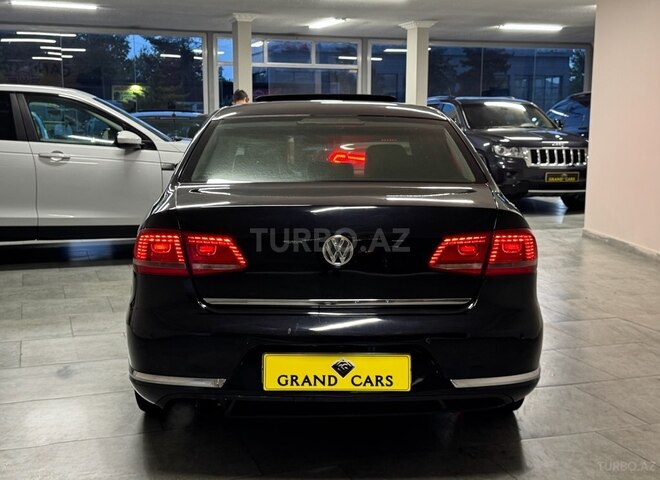 Volkswagen Passat 2013, 226,000 km - 1.8 l - Bakı