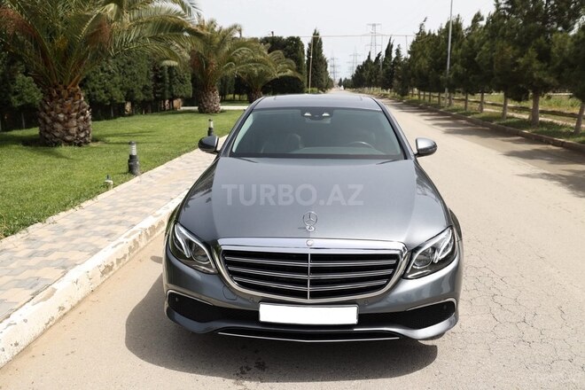 Mercedes E 220 d 4MATIC 2016, 117,300 km - 2.0 l - Bakı