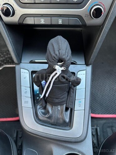 Hyundai Avante 2016, 214,000 km - 1.6 l - Bakı