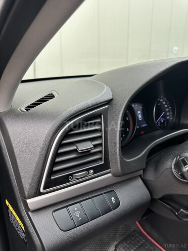 Hyundai Avante 2016, 214,000 km - 1.6 l - Bakı