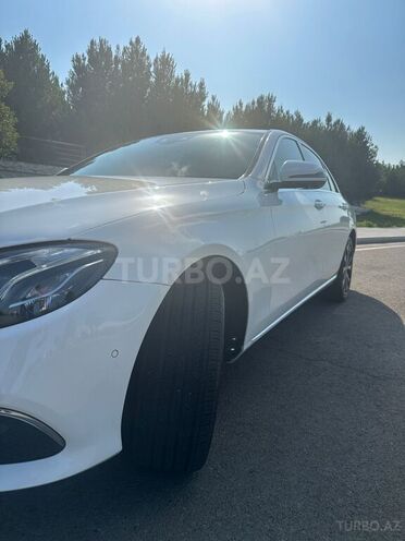 Mercedes E 300 4MATIC 2018, 148,200 km - 2.0 л - Bakı