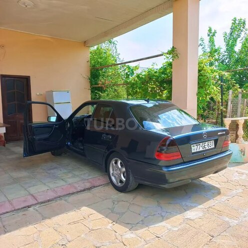 Mercedes C 240 1997, 297,000 km - 2.4 l - Bakı