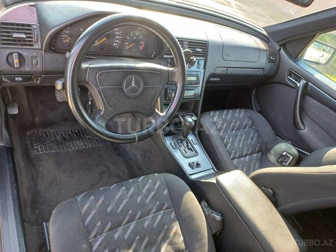 Mercedes C 240 1997, 297,000 km - 2.4 l - Bakı