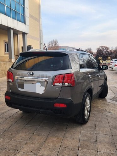 Kia Sorento 2009, 225,000 km - 2.0 l - Naxçıvan