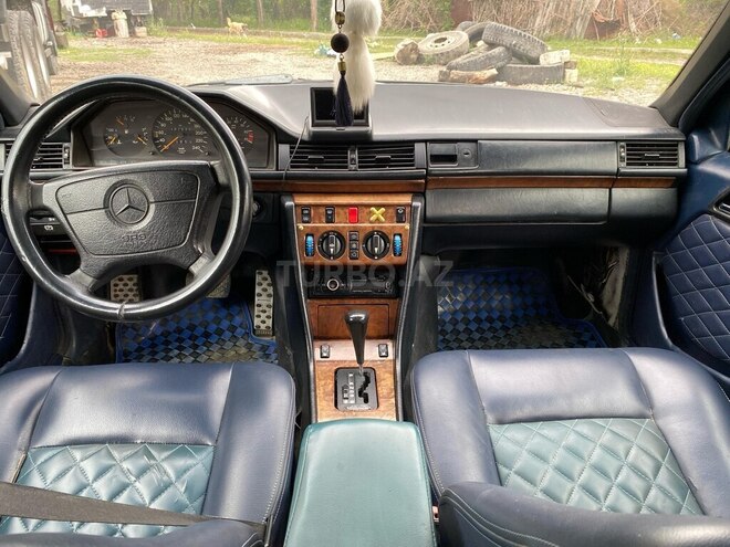 Mercedes E 200 1990, 400,000 km - 2.0 l - Bakı
