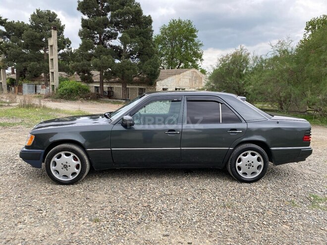 Mercedes E 200 1990, 400,000 km - 2.0 l - Bakı