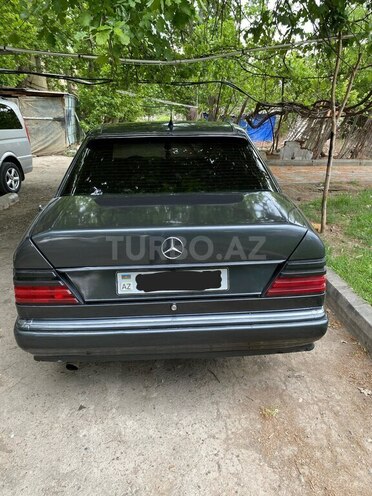 Mercedes E 200 1990, 400,000 km - 2.0 l - Bakı