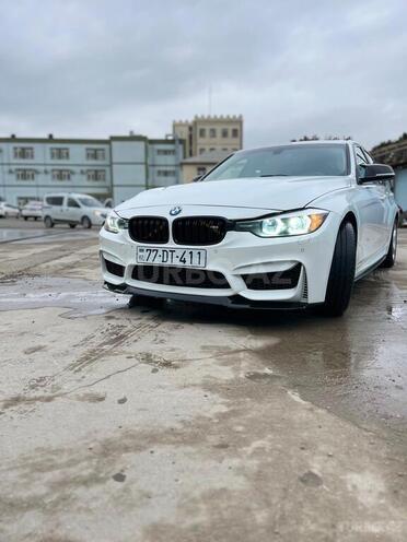 BMW 320-1