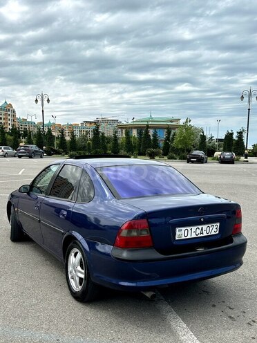 Opel Vectra 1996, 320,000 km - 2.0 l - Sumqayıt