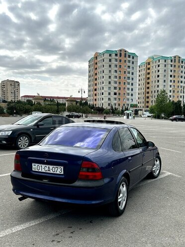 Opel Vectra 1996, 320,000 km - 2.0 l - Sumqayıt