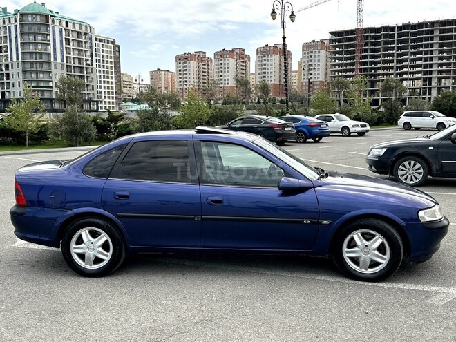 Opel Vectra 1996, 320,000 km - 2.0 l - Sumqayıt