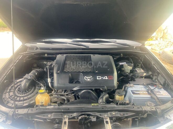 Toyota Hilux 2007, 263,000 km - 3.0 l - Bakı