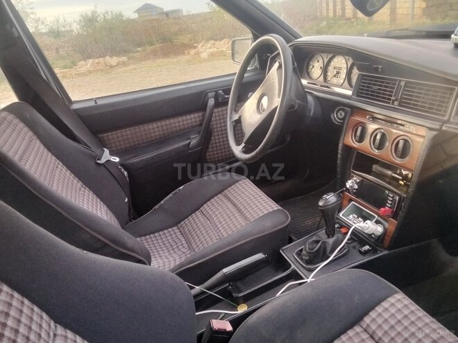 Mercedes 190 1991, 222,000 km - 2.0 l - Sumqayıt