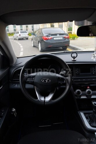 Hyundai Elantra 2019, 128,500 km - 1.6 l - Bakı